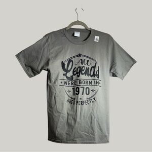 All Legends Were Born in 1970 Graphic Novelty Tee Shirt Gray Men’s Small NWT